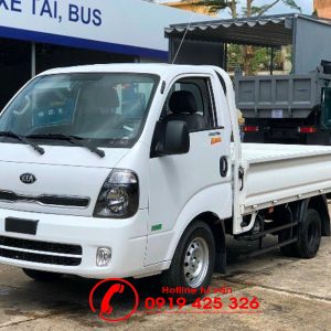 xe-tai-kia-k200-1t9-thung-lung-mau-trang