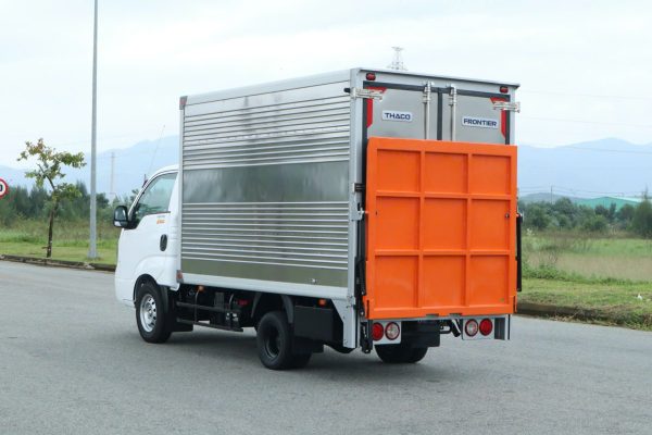 K200 mui bạt bửng nâng, thiết kế mới