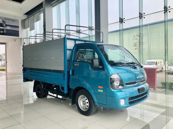 Thaco Kia 1,9 tấn mui bạt màu xanh dương tại Hải Phòng.