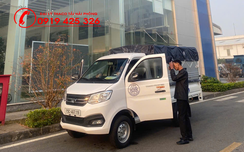 giao-xe-tai-tf220-990kg-thaco-tai-hai-phong