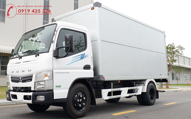 Fuso Canter TF4.9 thùng kín tôn kẽm tải 1,9 tấn tại Hải Phòng
