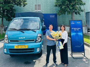 Xe tải Thaco Kia K250 thùng mui bạt màu xanh dương tại Hải Phòng